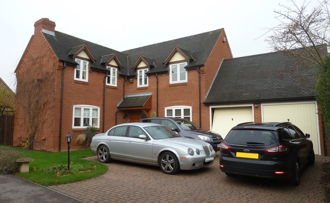 Detached property in Tamworth